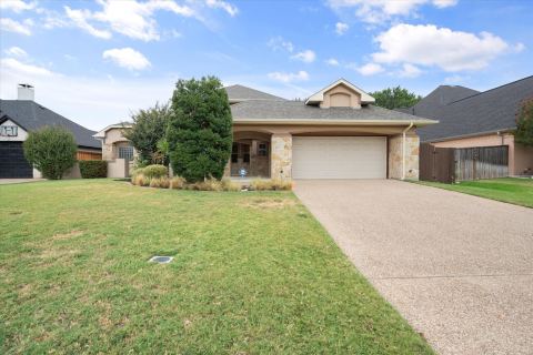 2509 Thoroughbred Lane, Mansfield, TX 76063 — photo 3