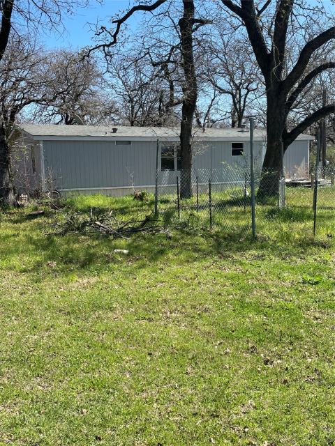 131 Sadie Lane, Springtown, TX 76082 — photo 3
