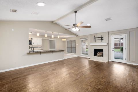 2017 Iron Horse Court, Arlington