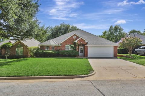 2214 New Mill Lane, Arlington