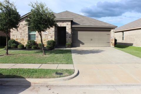 2416 Karnack Drive, Forney