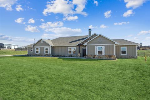 1084 Justin Drive, Weatherford, TX 76082 — photo 2