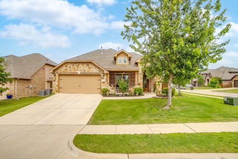 1033 Rustic Oak Way, Burleson, TX 76028 — photo 2