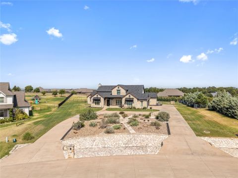12516 Bella Vita Drive, Fort Worth, TX 76126 — photo 2