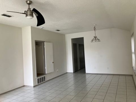 5210 Highbank Drive, Arlington, TX 76018 — photo 2
