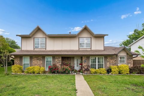 2417 Laurel Lane, Plano