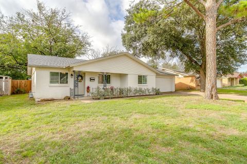 1033 Angela Court, Everman