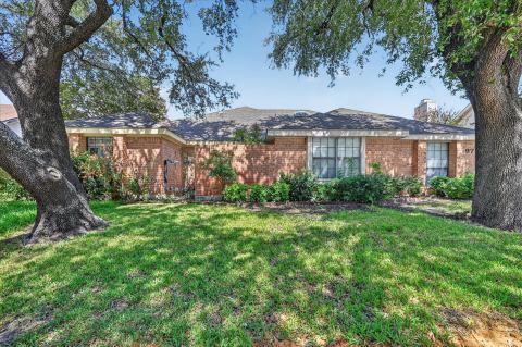 9711 Springtree Lane, Dallas, TX 75243 — photo 2