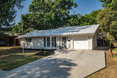 805 NW 14th Street, Grand Prairie, TX 75050 — photo 2