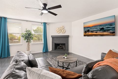 1513 Lone Star Court, Mesquite