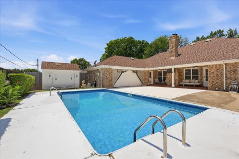 2008 Iron Horse Court, Arlington, TX 76017 — photo 2