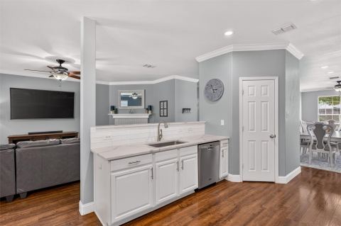 534 Laurel Lane, Fate