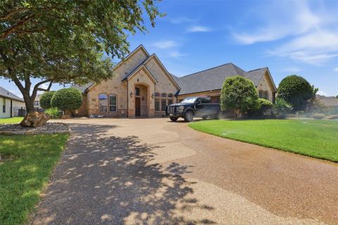 2606 Waters Edge Drive, Granbury