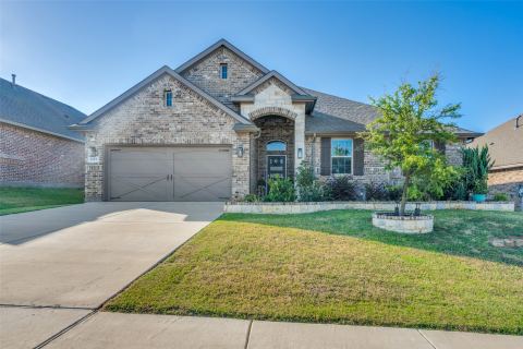 1117 Silver Oak Drive, Mansfield