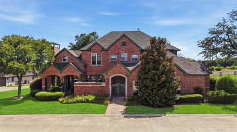 4201 Bluff View Drive, Granbury, TX 76048 — photo 3