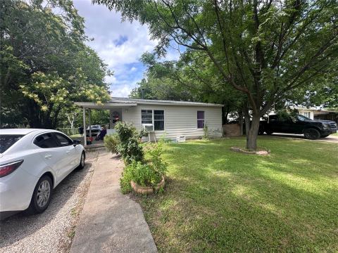 133 E Wanda Drive, Garland, TX 75040 — photo 3