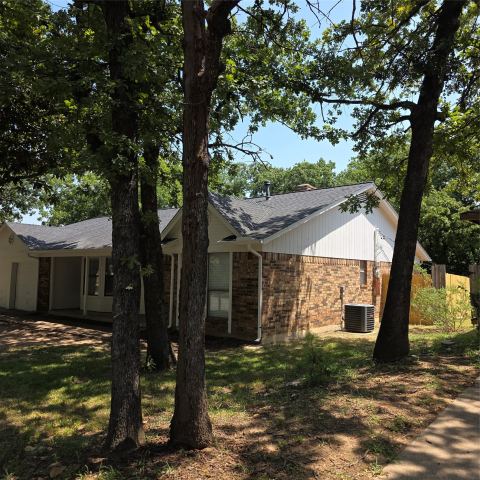 5525 Parliament Drive, Arlington, TX 76017 — photo 3