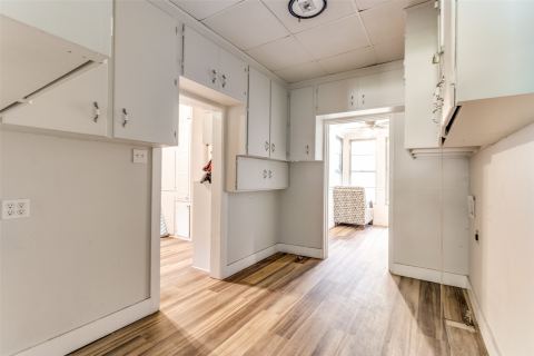 511 N Virginia Street, Terrell