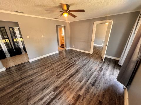 130 W Avenue D, Garland, TX 75040 — photo 2