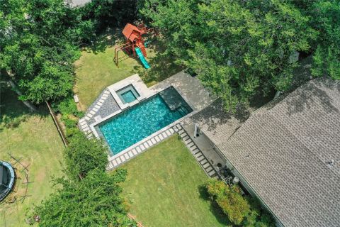1319 S Crockett Street, Sherman, TX 75090 — photo 2