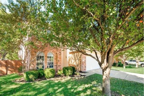 313 Londonderry Lane, Mansfield, TX 76063 — photo 2
