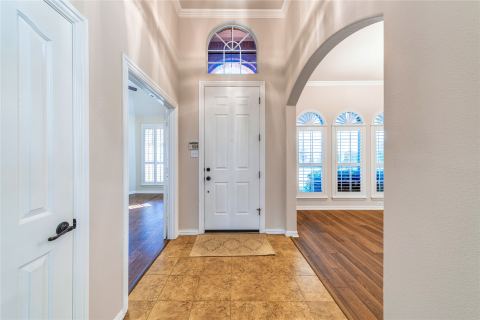 3505 Silverwood Drive, Carrollton, TX 75007 — photo 2