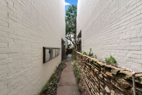 3906 Buena Vista Street 18, Dallas, TX 75204 — photo 3