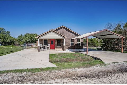 2302 San Saba Court, Granbury