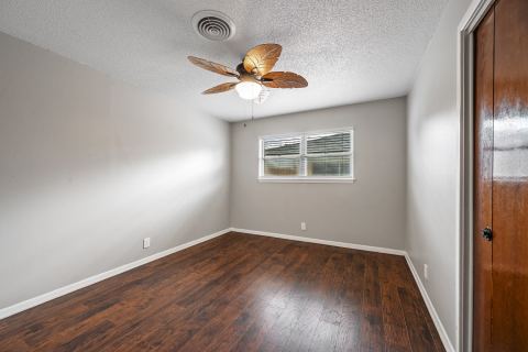 2710 W Walker Street, Denison, TX 75020 — photo 3