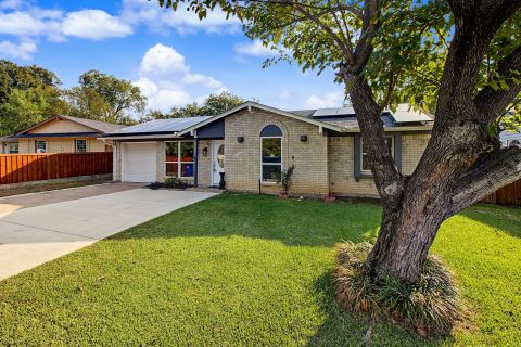 4716 Kyle Drive, Balch Springs, TX 75180 — photo 2