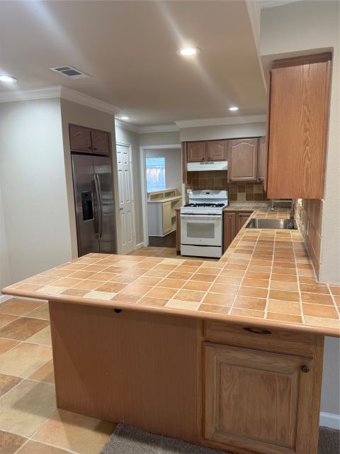 7254 Edgerton Drive, Dallas, TX 75231 — photo 3