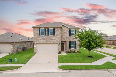 1145 Vernon Drive, Aubrey