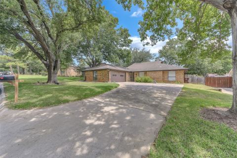 1401 San Gabriel Drive, Denton