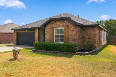 849 Canyon Cove Drive, Burleson, TX 76028 — photo 2