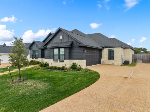 10201 Castleberry Lane, Waco, TX 76712 — photo 2