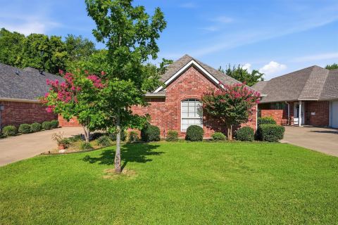 2704 Rex Cruse Drive, Sherman, TX 75092 — photo 2