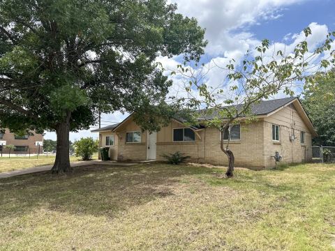 701 Tanglewood Drive, Hurst, TX 76053 — photo 2