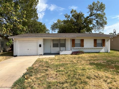 317 E Ridgewood Drive, Garland, TX 75041 — photo 2