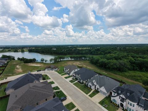 2834 Midlake Drive, Midlothian