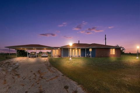 8487 County Road 308, Terrell