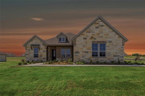 715 Water Side Drive, Van Alstyne