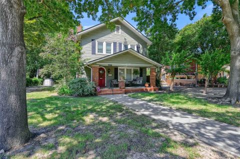 706 N Woods Street, Sherman, TX 75092 — photo 2