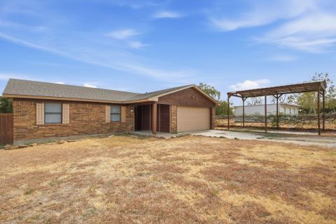 1526 W Bankhead, Weatherford, TX 76086 — photo 2