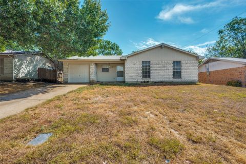 1211 Neptune Drive, Cedar Hill