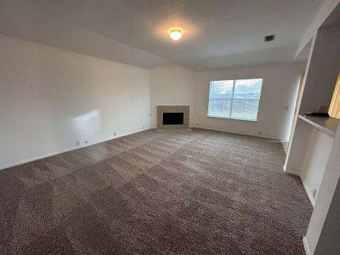 8255 Horse Whisper Lane, Fort Worth, TX 76131 — photo 2