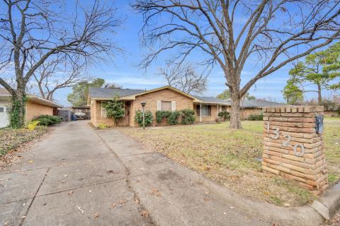 1320 Apache Street, Arlington, TX 76012 — photo 3