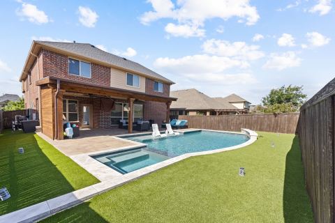 724 Marietta Lane, Aubrey