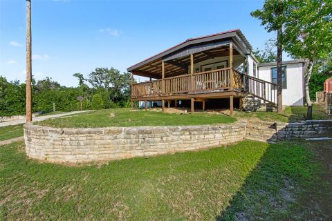 3819 Horseshoe Trail, Granbury, TX 76048 — photo 2