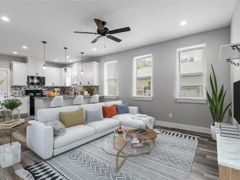 1104 W Elm Street, Denison, TX 75020 — photo 2