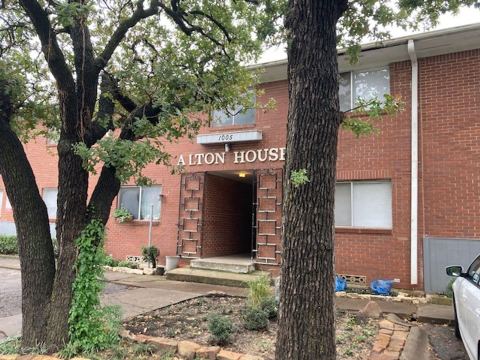 1005 W Hickory Street W9, Denton